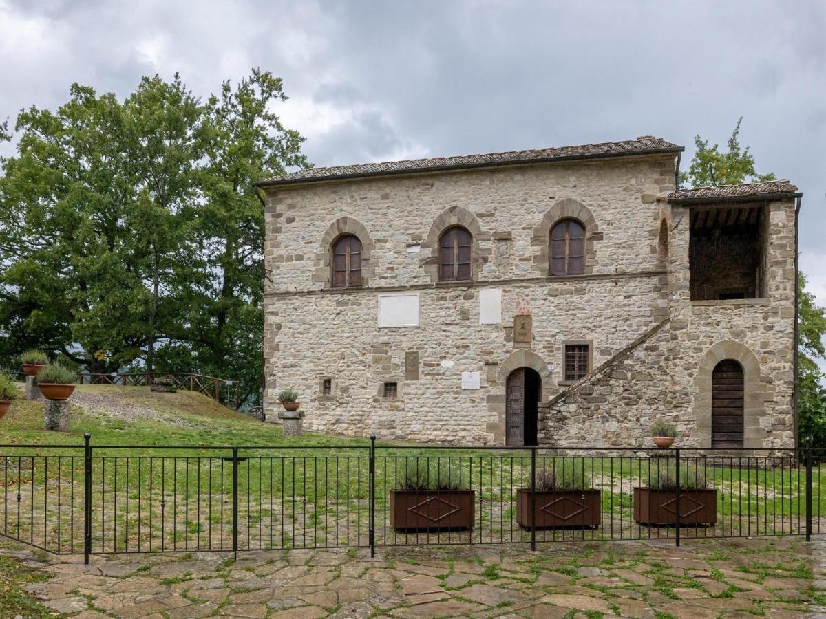 カプレーゼ・ミケランジェロ Historic Farmhouse With Swimming Pool In Michelangelo S Placesヴィラ エクステリア 写真